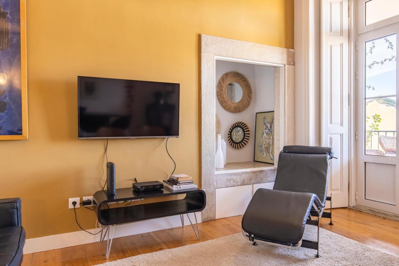 Castelo Design Aparment W/ Balcony & Super View By Lovelystay Lisboa Extérieur photo